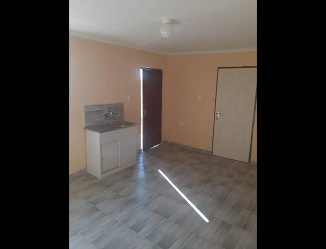 1 BEDROOM PROPERTY TO RENT IN PROTEA GLEN